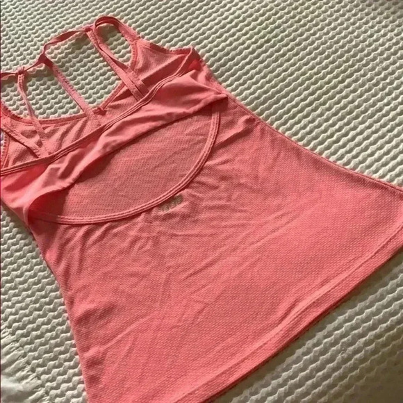 Lorna Jane top - Picture 3 of 3